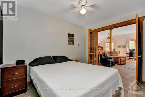 31 Viewmount Drive, Greater Madawaska, ON - Indoor Photo Showing Bedroom