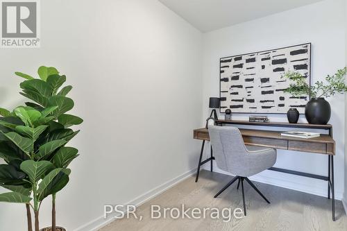 609 - 10 Graphophone Grove, Toronto, ON - Indoor Photo Showing Office