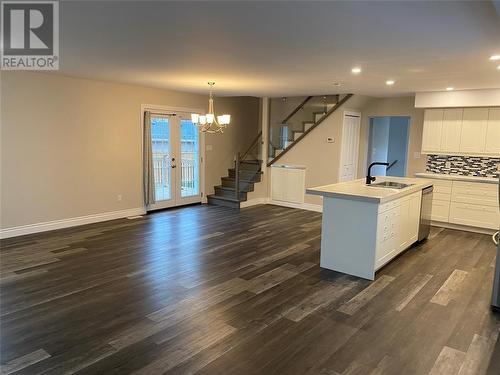 744 Devine Street, Sarnia, ON - Indoor Photo Showing Kitchen