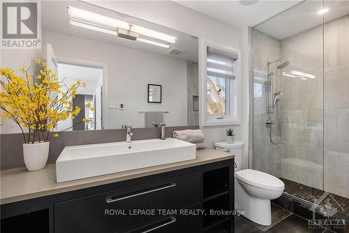 1670 Ortona Avenue, Ottawa, ON - Indoor Photo Showing Bathroom