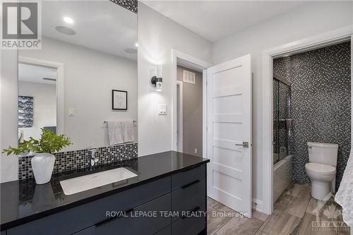 1670 Ortona Avenue, Ottawa, ON - Indoor Photo Showing Bathroom