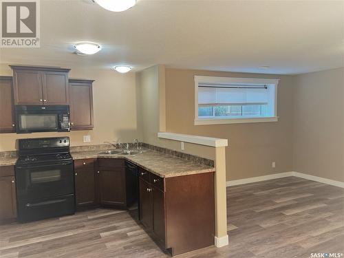 307 Cornwall Street, Regina, SK - Indoor Photo Showing Kitchen