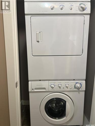 307 Cornwall Street, Regina, SK - Indoor Photo Showing Laundry Room