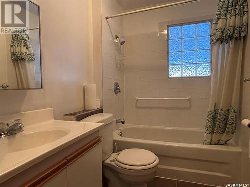 1171 106Th Street, North Battleford, SK - Indoor Photo Showing Bathroom