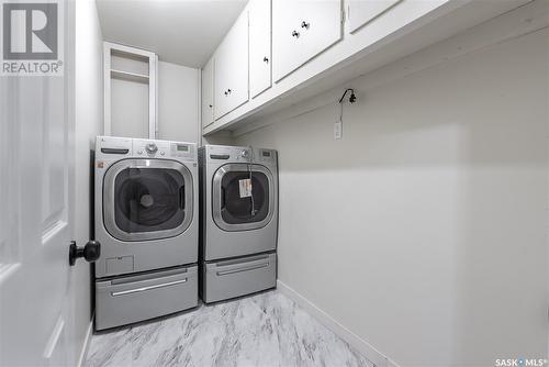 514 S Avenue N, Saskatoon, SK - Indoor Photo Showing Laundry Room