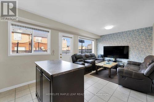 3 Snowshoe Lane, Brampton, ON - Indoor Photo Showing Living Room