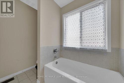 3 Snowshoe Lane, Brampton, ON - Indoor Photo Showing Bathroom