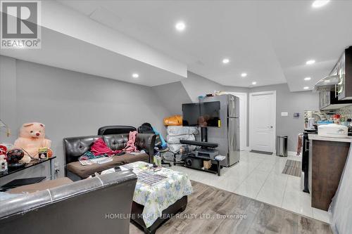 3 Snowshoe Lane, Brampton, ON - Indoor