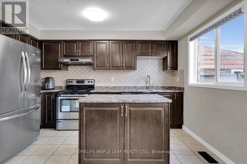 3 Snowshoe Lane, Brampton, ON - Indoor Photo Showing Kitchen