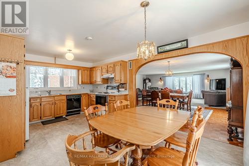 13 Davis Street, South River, ON - Indoor Photo Showing Dining Room