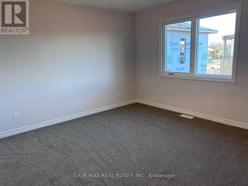 3262 Parker Avenue, Fort Erie, ON - Indoor Photo Showing Other Room