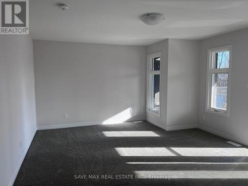 3262 Parker Avenue, Fort Erie, ON - Indoor Photo Showing Other Room