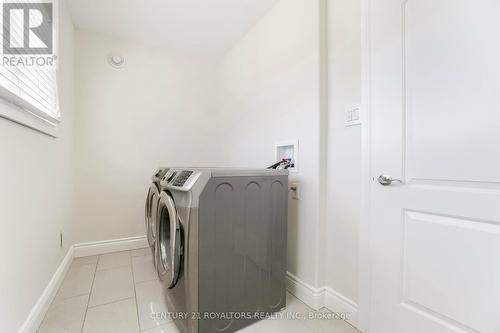 2620 Holbrook Drive, London, ON - Indoor Photo Showing Laundry Room