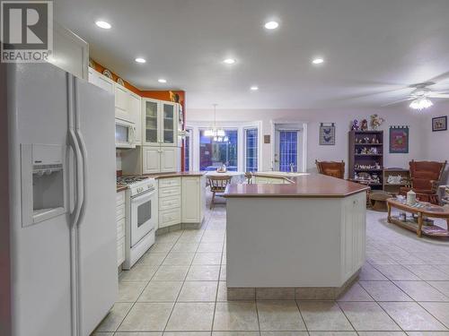 Kitchen & 2nd living area - 11900 Olympic View Drive, Osoyoos, BC - Indoor Photo Showing Kitchen