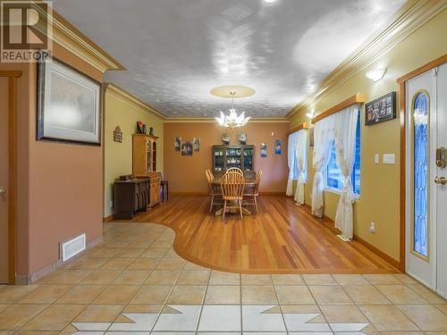 Open floor plan, loads of windows - 11710 Olympic View Drive, Osoyoos, BC - Indoor Photo Showing Other Room