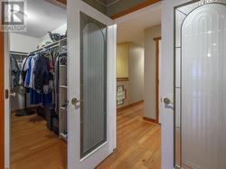 Walk in closet -Primary bedroom, 2nd floor - 