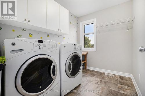 59 York, Russell, ON - Indoor Photo Showing Laundry Room