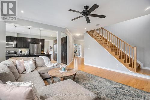 59 York, Russell, ON - Indoor Photo Showing Living Room