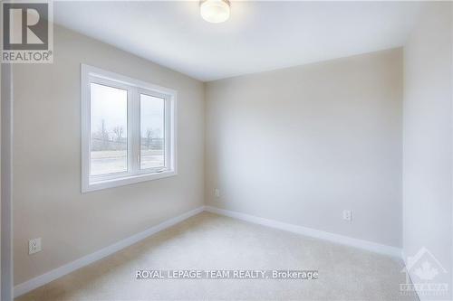 198 Conservancy Drive, Ottawa, ON - Indoor Photo Showing Other Room