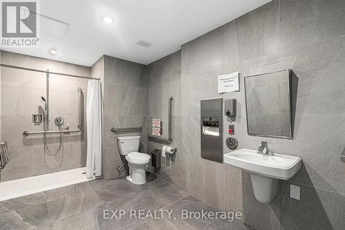 1011 - 340 Queen Street, Ottawa, ON - Indoor Photo Showing Bathroom