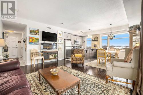 301 - 150 Guelph, Ottawa, ON - Indoor Photo Showing Living Room