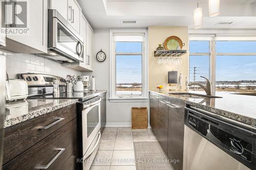 301 - 150 Guelph, Ottawa, ON - Indoor Photo Showing Kitchen With Stainless Steel Kitchen With Upgraded Kitchen