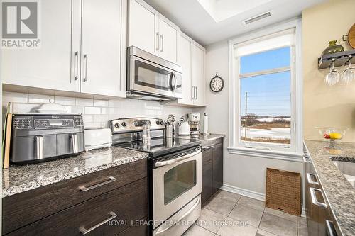 301 - 150 Guelph, Ottawa, ON - Indoor Photo Showing Kitchen With Stainless Steel Kitchen With Upgraded Kitchen