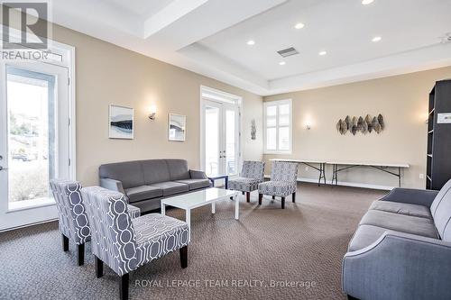 301 - 150 Guelph, Ottawa, ON - Indoor Photo Showing Living Room