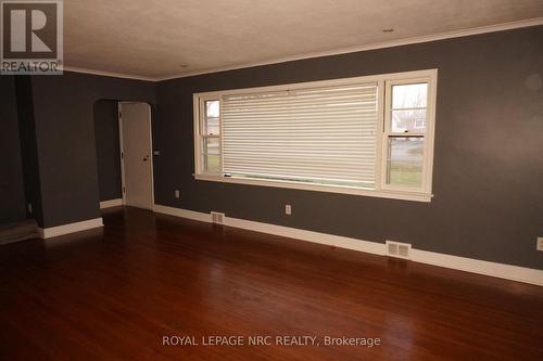 1307 Orchard Avenue, Fort Erie (334 - Crescent Park), ON - Indoor Photo Showing Other Room