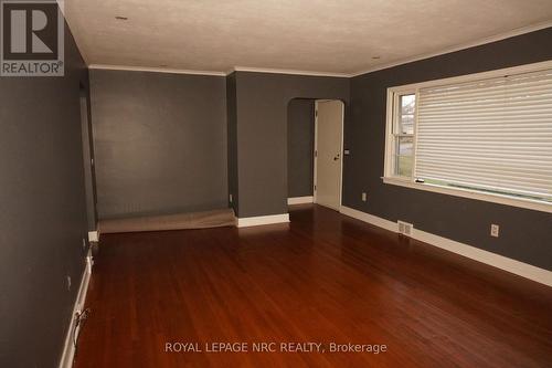 1307 Orchard Avenue, Fort Erie (334 - Crescent Park), ON - Indoor Photo Showing Other Room