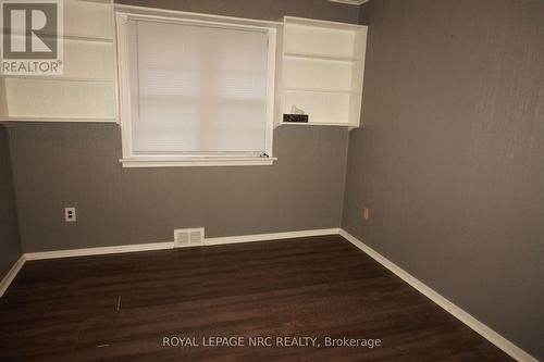 1307 Orchard Avenue, Fort Erie (334 - Crescent Park), ON - Indoor Photo Showing Other Room