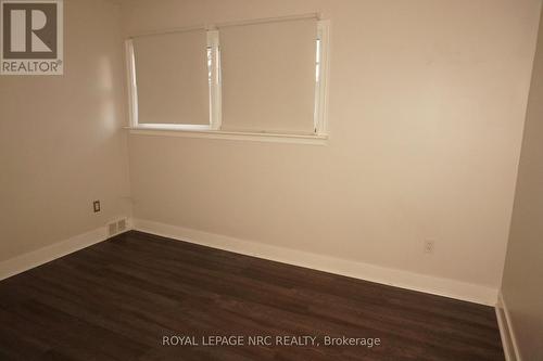 1307 Orchard Avenue, Fort Erie (334 - Crescent Park), ON - Indoor Photo Showing Other Room