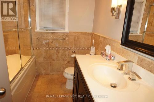 1307 Orchard Avenue, Fort Erie (334 - Crescent Park), ON - Indoor Photo Showing Bathroom