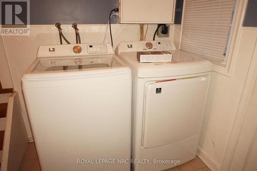 1307 Orchard Avenue, Fort Erie (334 - Crescent Park), ON - Indoor Photo Showing Laundry Room