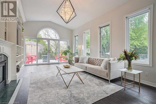 20 Craven Avenue, Burlington, ON - Indoor Photo Showing Living Room With Fireplace