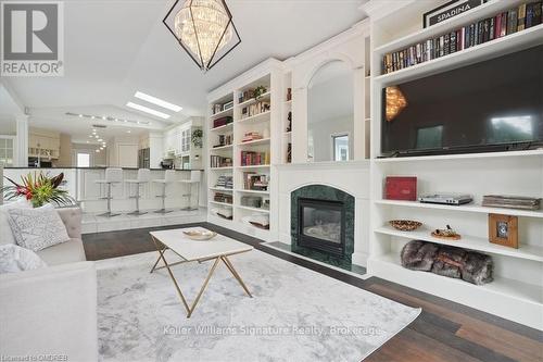 20 Craven Avenue, Burlington (Grindstone), ON - Indoor Photo Showing Living Room With Fireplace