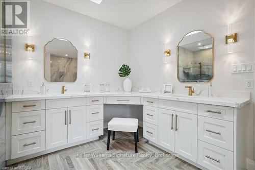 20 Craven Avenue, Burlington, ON - Indoor Photo Showing Bathroom