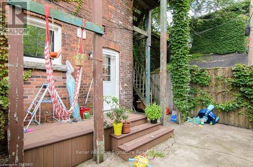 1 - 287 Hunter Street E, Hamilton (Corktown), ON - Outdoor