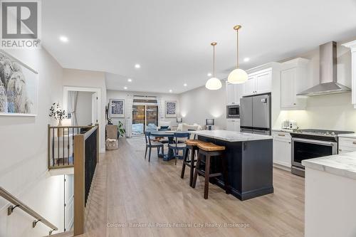 37 Picton Street E, Goderich (Goderich Town), ON - Indoor Photo Showing Kitchen With Upgraded Kitchen