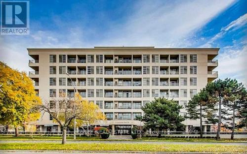 705 - 1 Leaside Park Drive, Toronto, ON - Outdoor With Facade