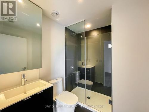 816 - 20 Edward Street, Toronto, ON - Indoor Photo Showing Bathroom