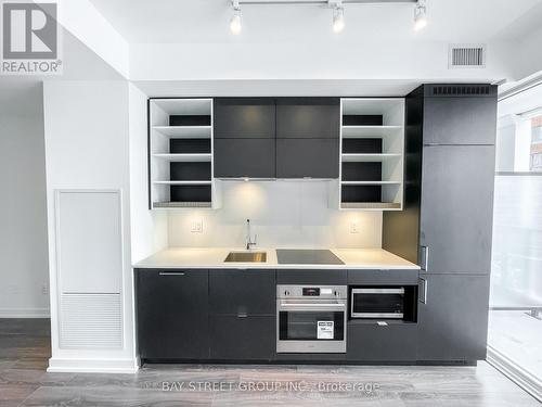 816 - 20 Edward Street, Toronto, ON - Indoor Photo Showing Kitchen