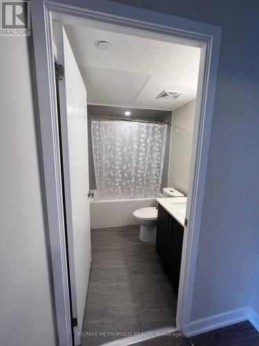 1402 - 38 Monte Kwinter Court, Toronto, ON - Indoor Photo Showing Bathroom