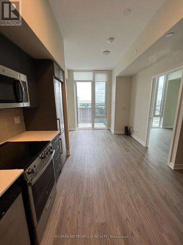 1402 - 38 Monte Kwinter Court, Toronto, ON - Indoor Photo Showing Kitchen