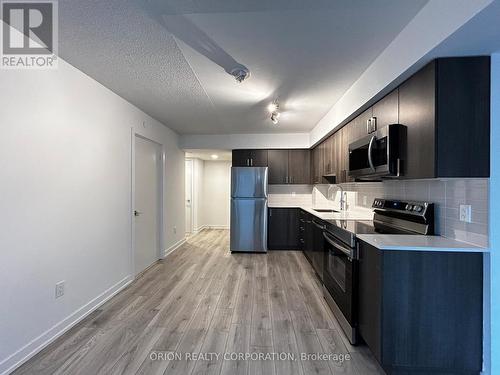 304 - 1455 Celebration Drive, Pickering, ON - Indoor Photo Showing Kitchen