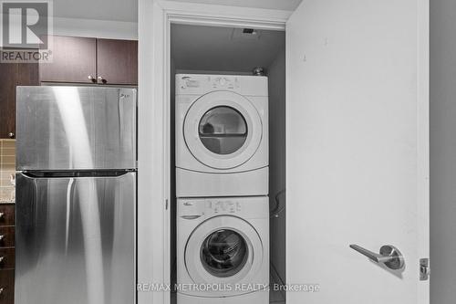 2103 - 151 Village Green Square, Toronto, ON - Indoor Photo Showing Laundry Room