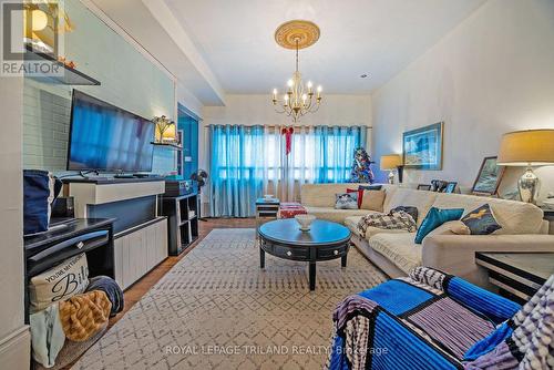 105 Hamilton Road, London, ON - Indoor Photo Showing Living Room