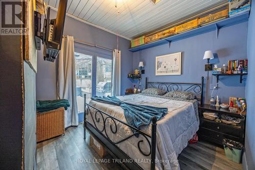 105 Hamilton Road, London, ON - Indoor Photo Showing Bedroom