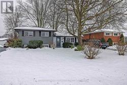 1534 PERTH AVENUE  London, ON N5V 2M5