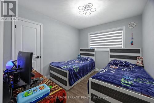 1534 Perth Avenue, London, ON - Indoor Photo Showing Bedroom